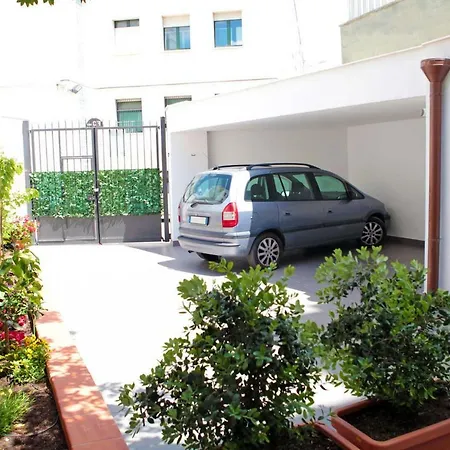 Casa Vacanza L'Alloro 2 Matera Exterior photo